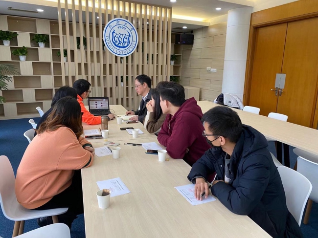 本科生党总支召开2019年度支部书记述职会 本科生党总支召开2019年度支部书记述职会