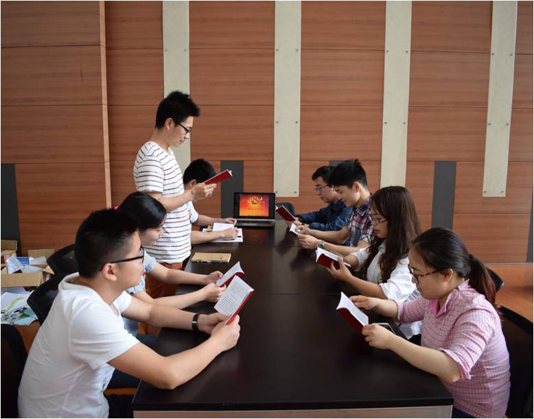 研究生4支部 研究生4支部