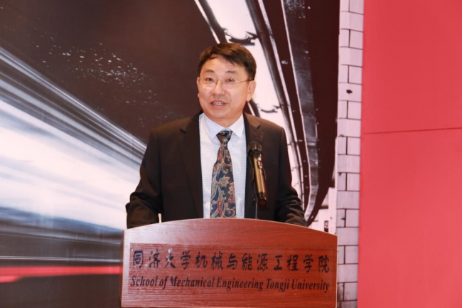 机械与能源工程学院院长卞永明教授致辞 机械与能源工程学院院长卞永明教授致辞